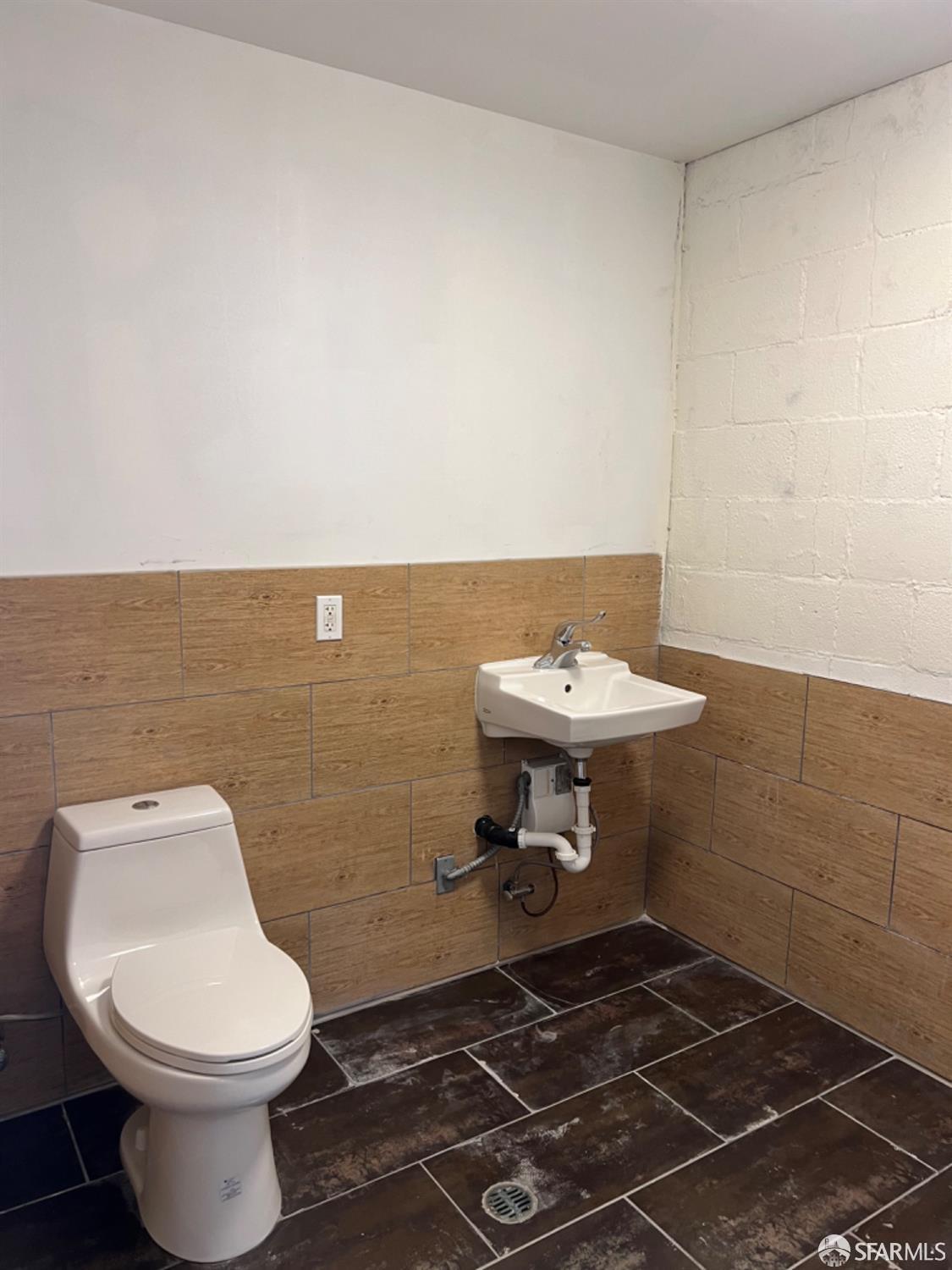 Detail Gallery Image 5 of 7 For 11835 San Pablo Rd, El Cerrito,  CA 94530 - – Beds | – Baths
