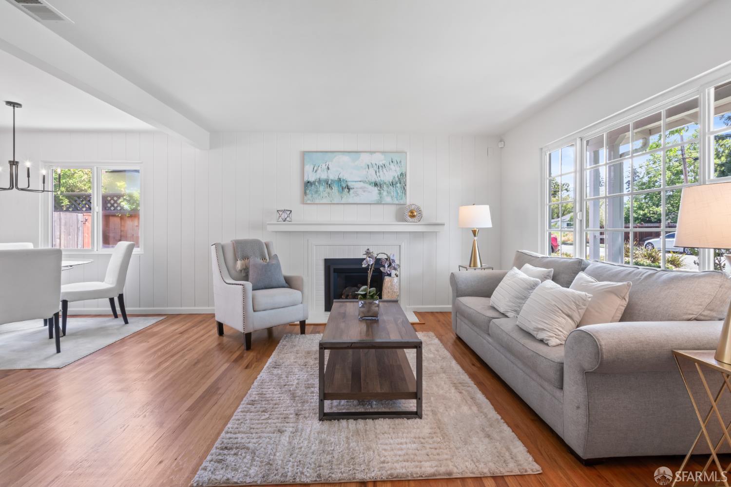 Detail Gallery Image 10 of 33 For 959 Johnson St, Redwood City,  CA 94061 - 3 Beds | 2 Baths