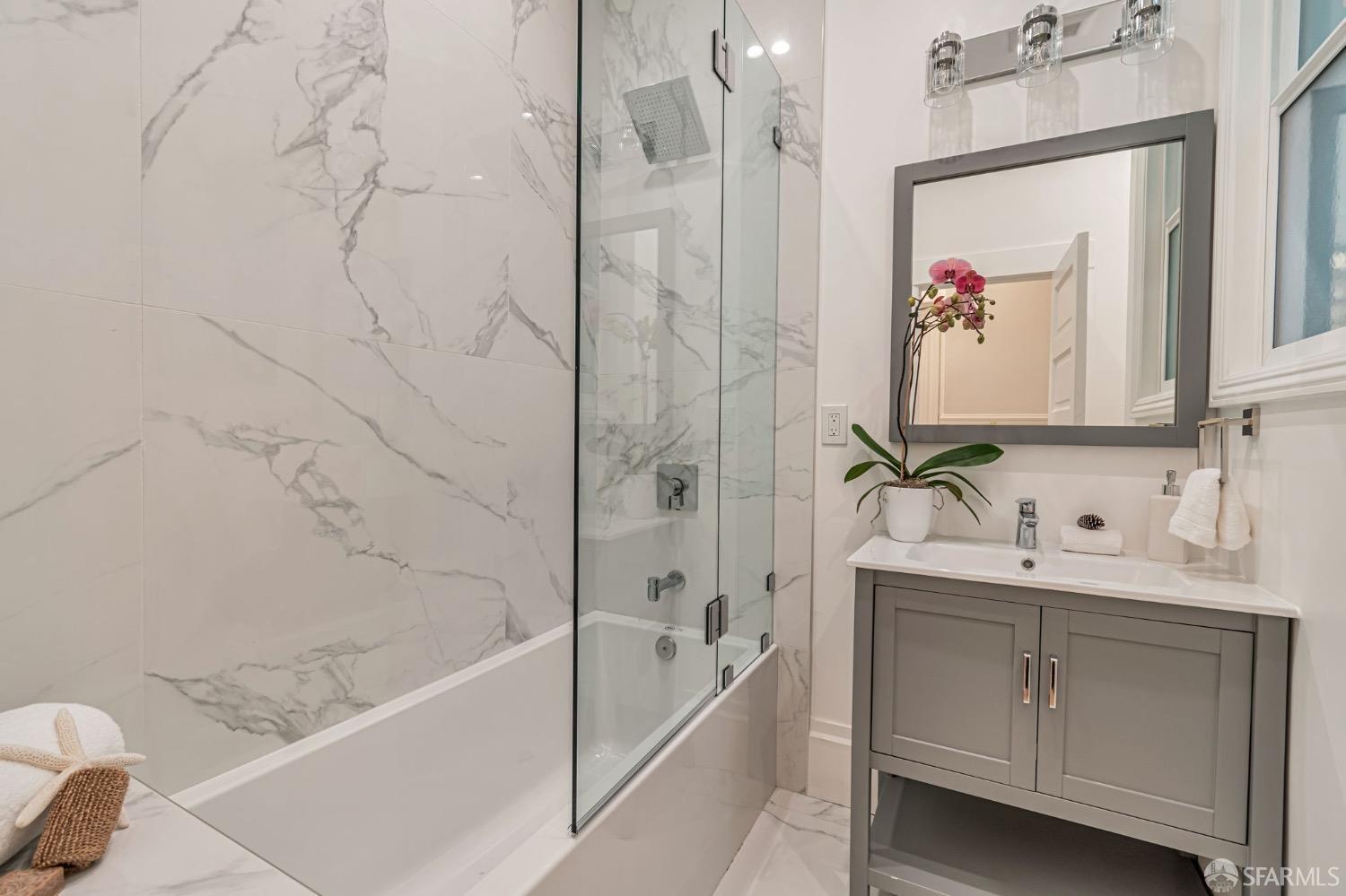 Detail Gallery Image 29 of 45 For 287 Church St, San Francisco,  CA 94114 - 2 Beds | 2 Baths