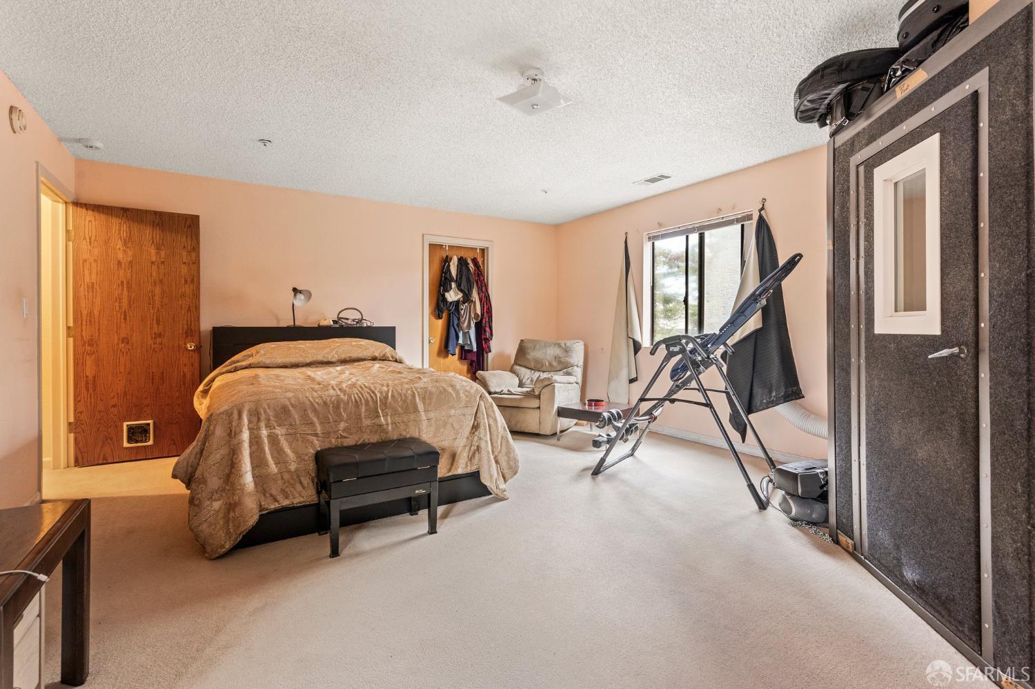 Isabelle Avenue, San Mateo, California image 50