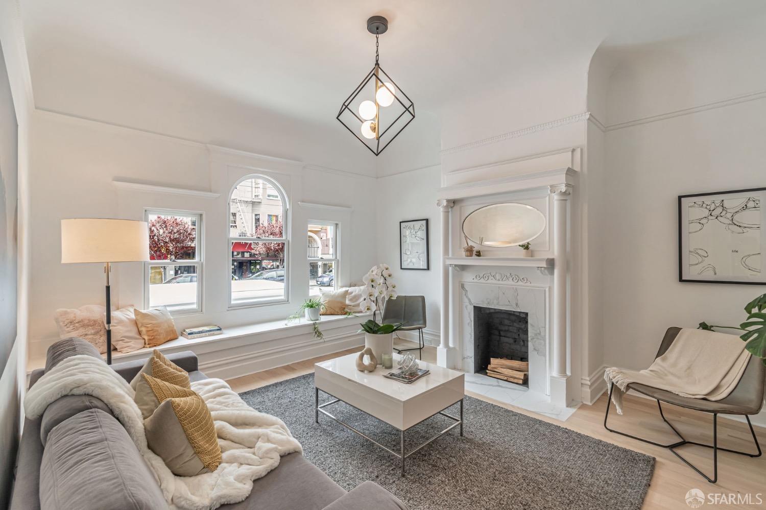 Detail Gallery Image 4 of 45 For 287 Church St, San Francisco,  CA 94114 - 2 Beds | 2 Baths