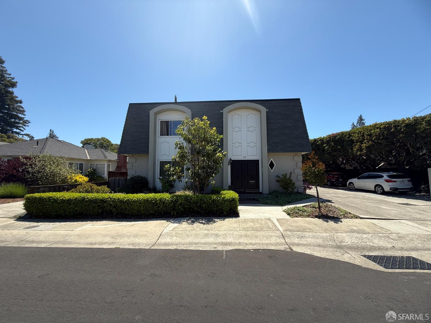 Detail Gallery Image 2 of 2 For 917 Fremont St, Menlo Park,  CA 94025 - 2 Beds | 2 Baths