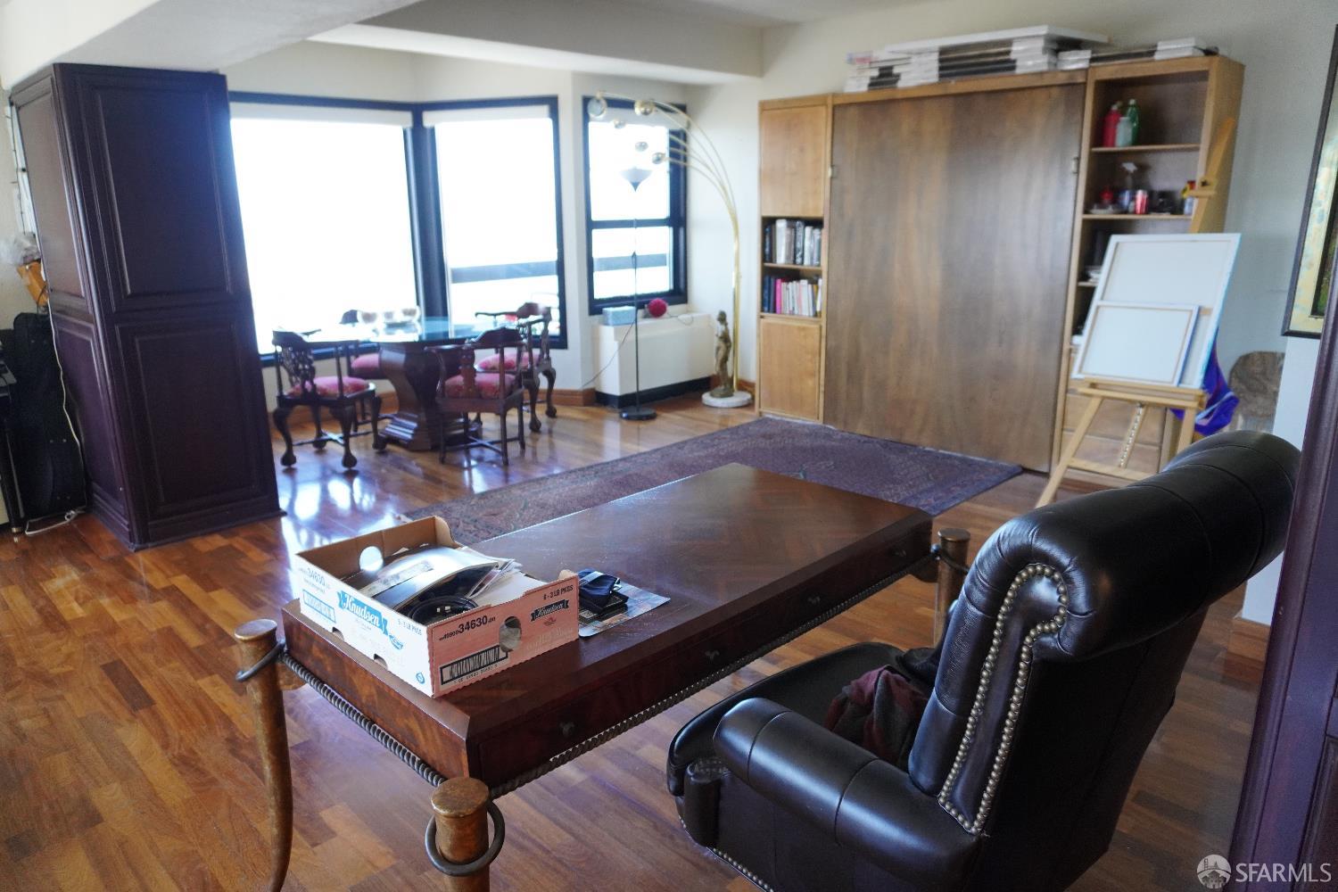Detail Gallery Image 4 of 21 For 6363 Christie Ave #2426,  Emeryville,  CA 94608 - 2 Beds | 2 Baths