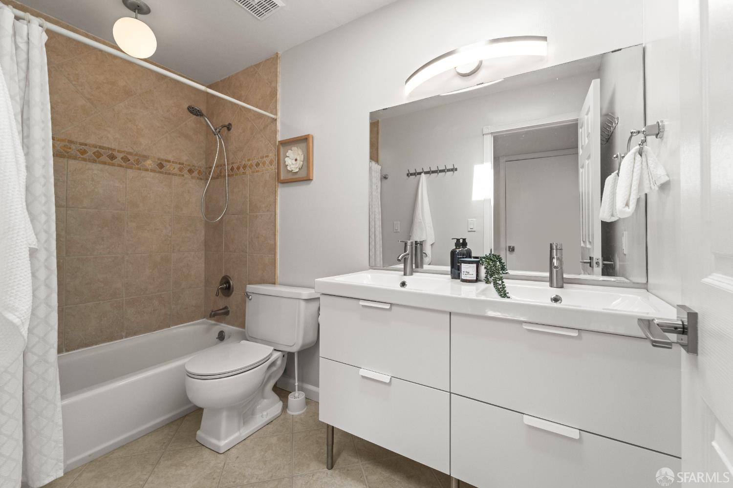 Detail Gallery Image 24 of 53 For 3433 Norton Way #6,  Pleasanton,  CA 94566 - 2 Beds | 1/1 Baths