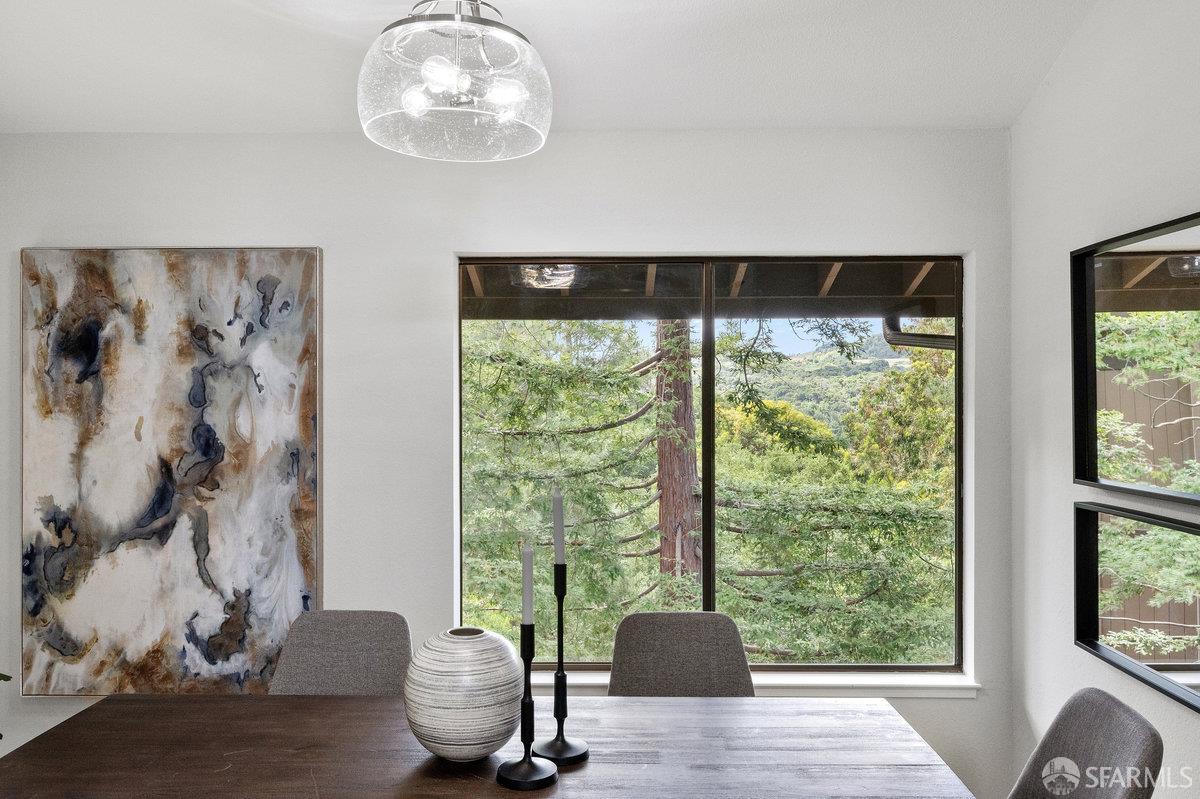 Detail Gallery Image 13 of 54 For 3349 Brittan Ave #12,  San Carlos,  CA 94070 - 3 Beds | 2 Baths