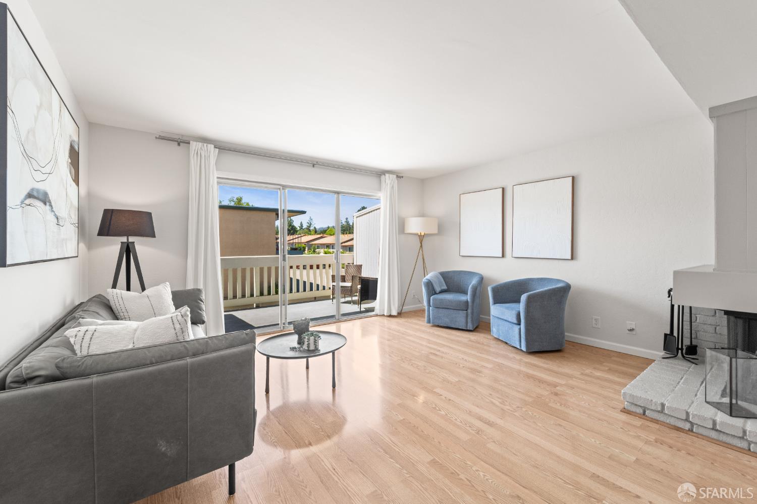 Detail Gallery Image 3 of 53 For 3433 Norton Way #6,  Pleasanton,  CA 94566 - 2 Beds | 1/1 Baths