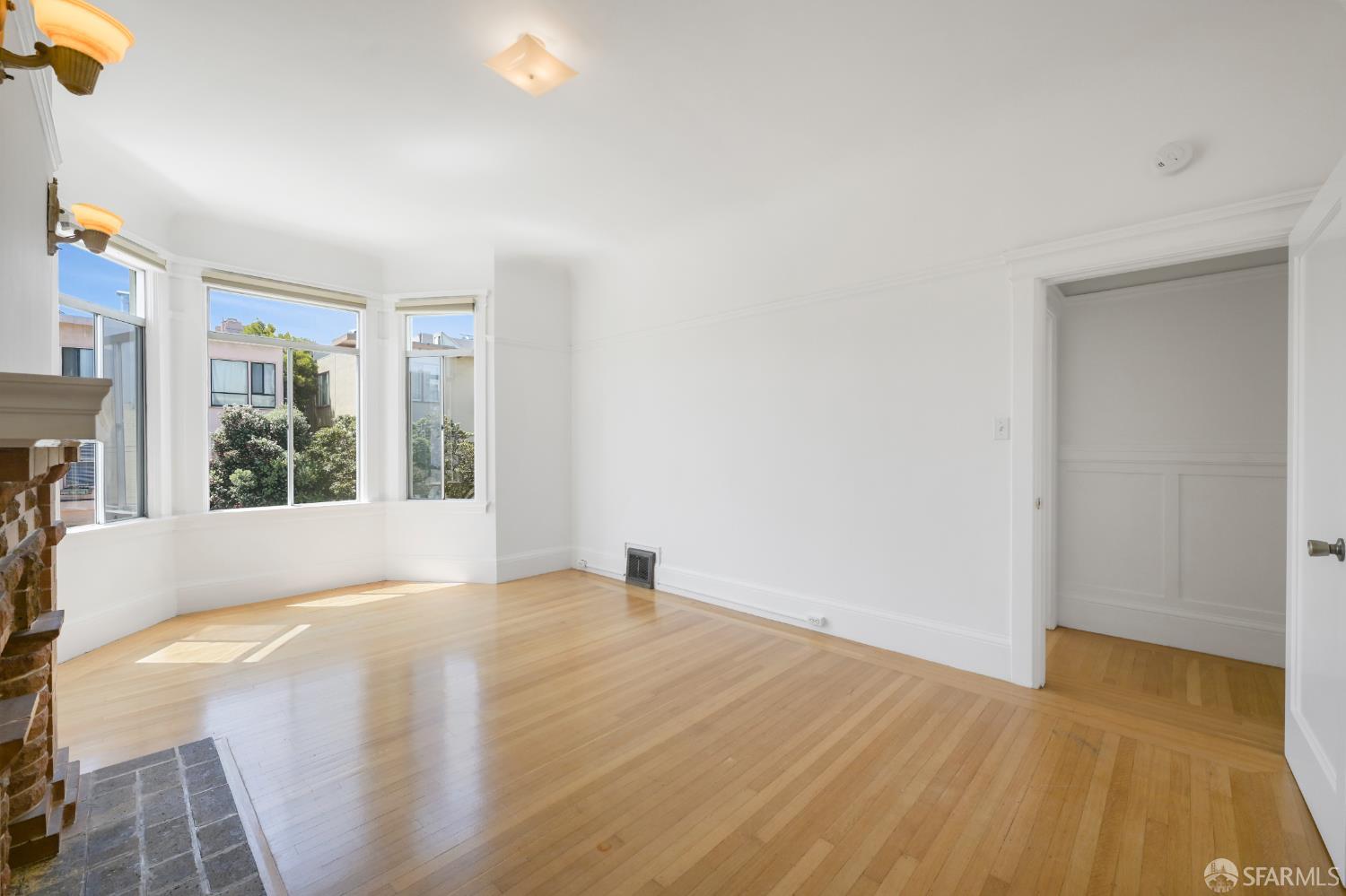 Detail Gallery Image 17 of 67 For 1680 Union St, San Francisco,  CA 94123 - – Beds | – Baths