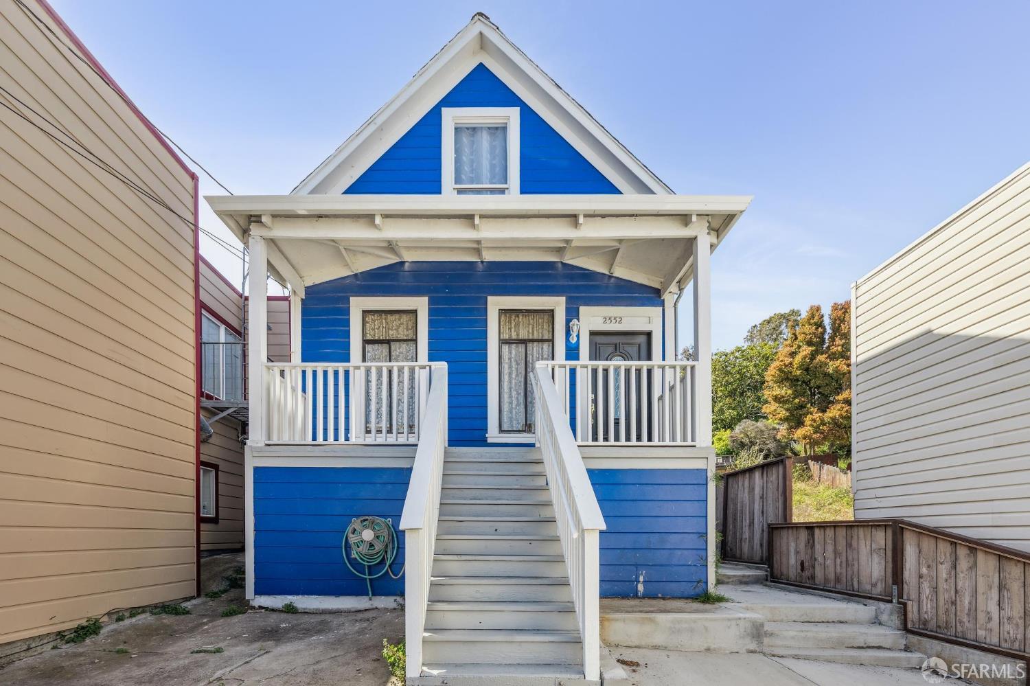 Detail Gallery Image 1 of 12 For 2552 San Jose Ave, San Francisco,  CA 94112 - 2 Beds | 1 Baths