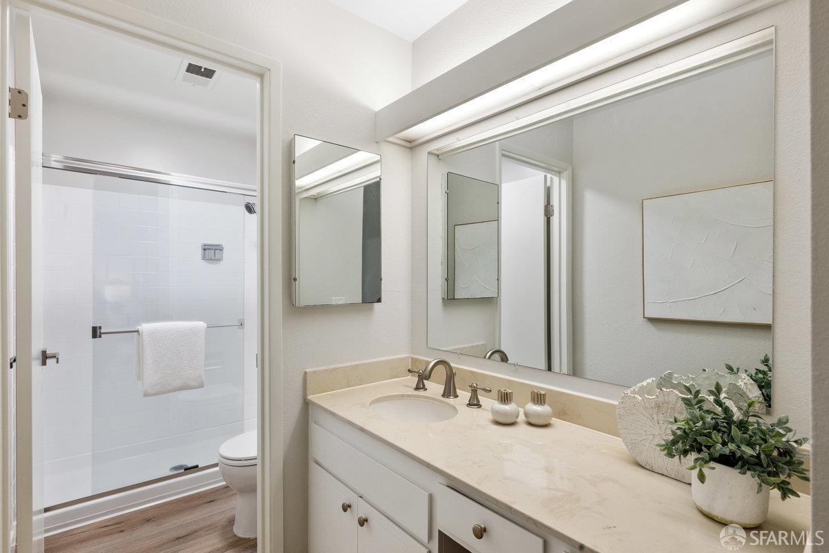 Detail Gallery Image 25 of 54 For 3349 Brittan Ave #12,  San Carlos,  CA 94070 - 3 Beds | 2 Baths