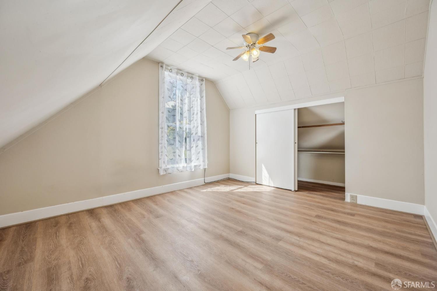 Detail Gallery Image 4 of 12 For 2552 San Jose Ave, San Francisco,  CA 94112 - 2 Beds | 1 Baths