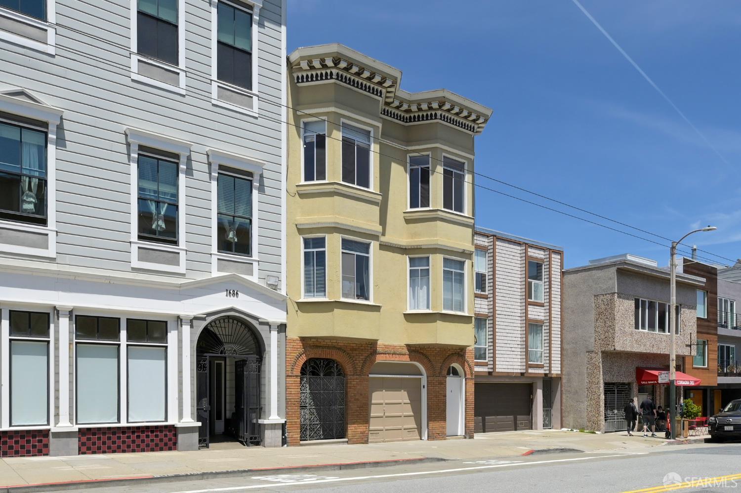 Detail Gallery Image 5 of 67 For 1680 Union St, San Francisco,  CA 94123 - – Beds | – Baths