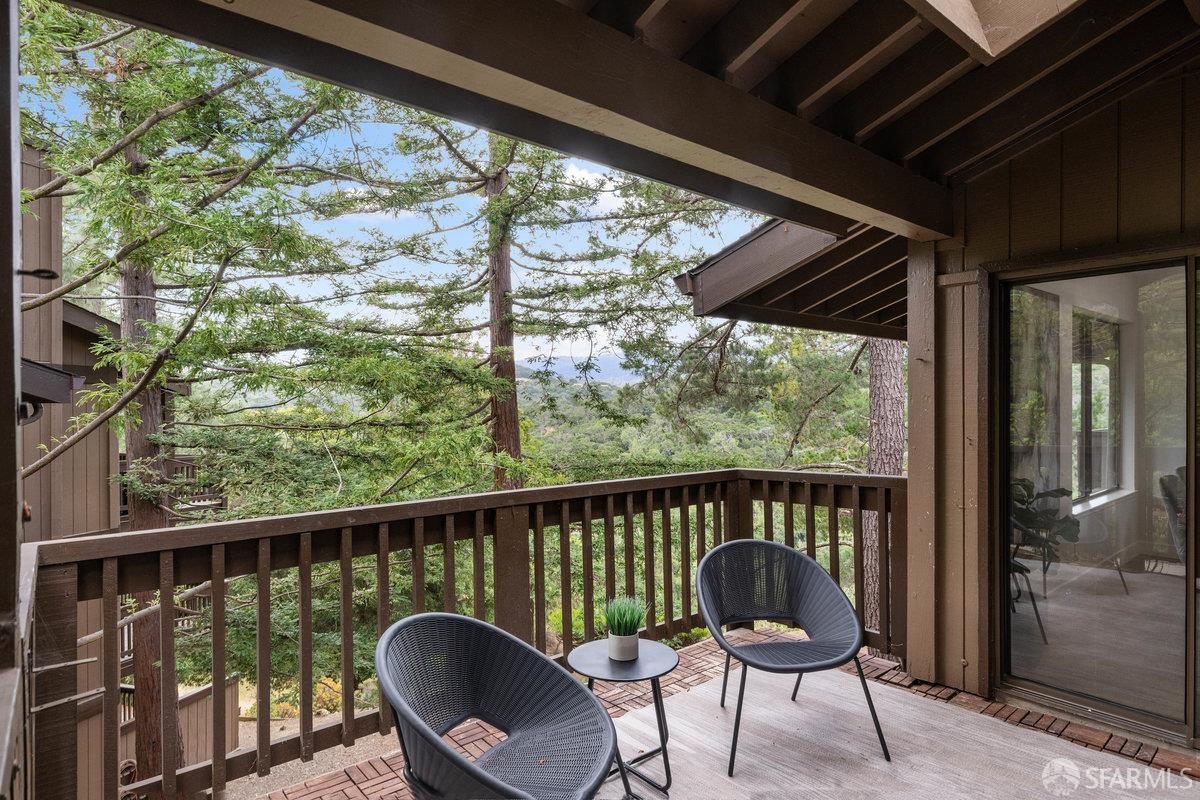 Detail Gallery Image 39 of 54 For 3349 Brittan Ave #12,  San Carlos,  CA 94070 - 3 Beds | 2 Baths