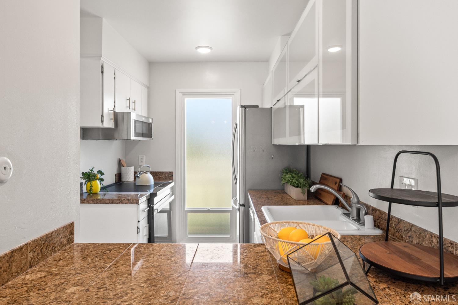 Detail Gallery Image 14 of 53 For 3433 Norton Way #6,  Pleasanton,  CA 94566 - 2 Beds | 1/1 Baths