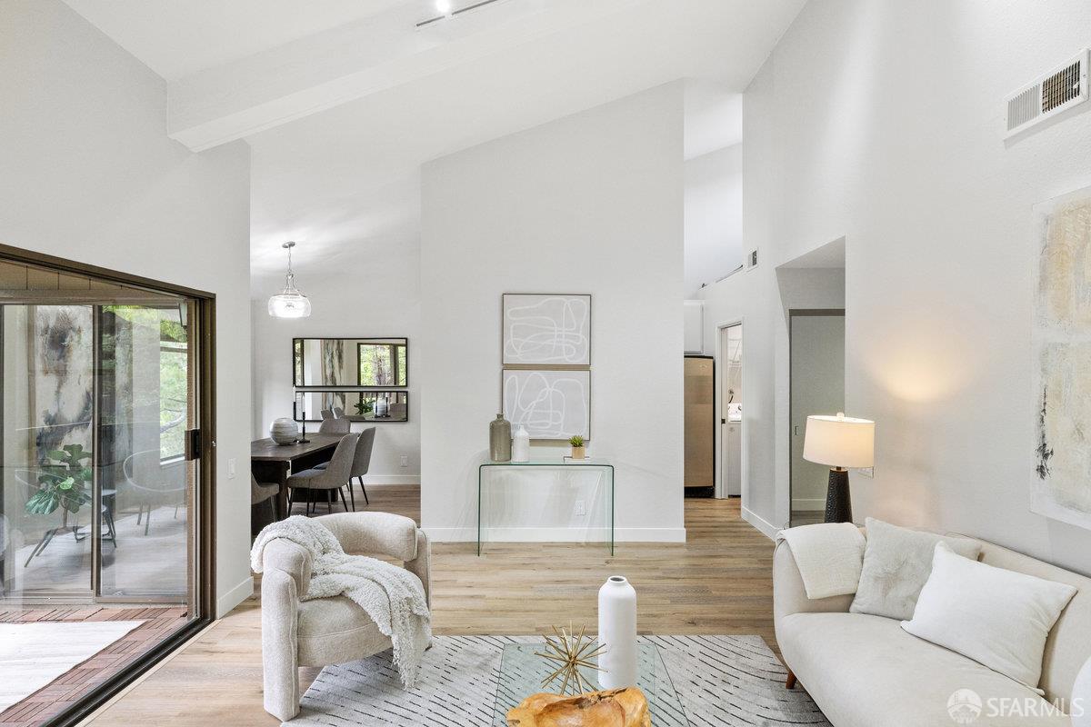 Detail Gallery Image 3 of 54 For 3349 Brittan Ave #12,  San Carlos,  CA 94070 - 3 Beds | 2 Baths