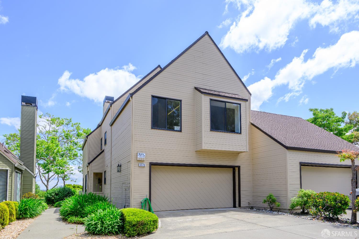 Detail Gallery Image 2 of 64 For 3370 Longview Ct, San Pablo,  CA 94806 - 3 Beds | 2/1 Baths