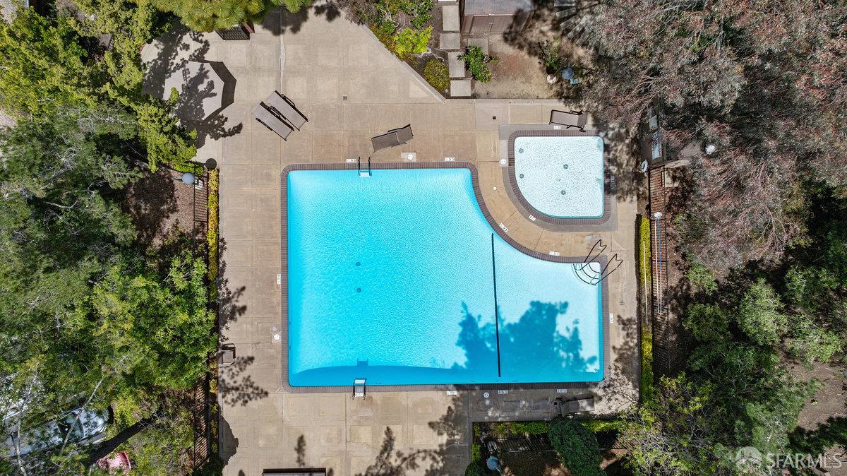 Detail Gallery Image 47 of 54 For 3349 Brittan Ave #12,  San Carlos,  CA 94070 - 3 Beds | 2 Baths