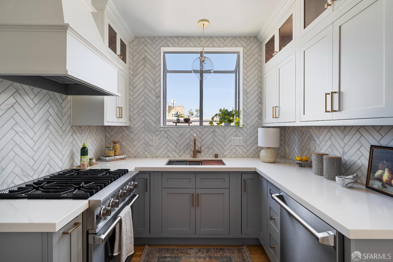 Photo #6: 425040610 Listing 