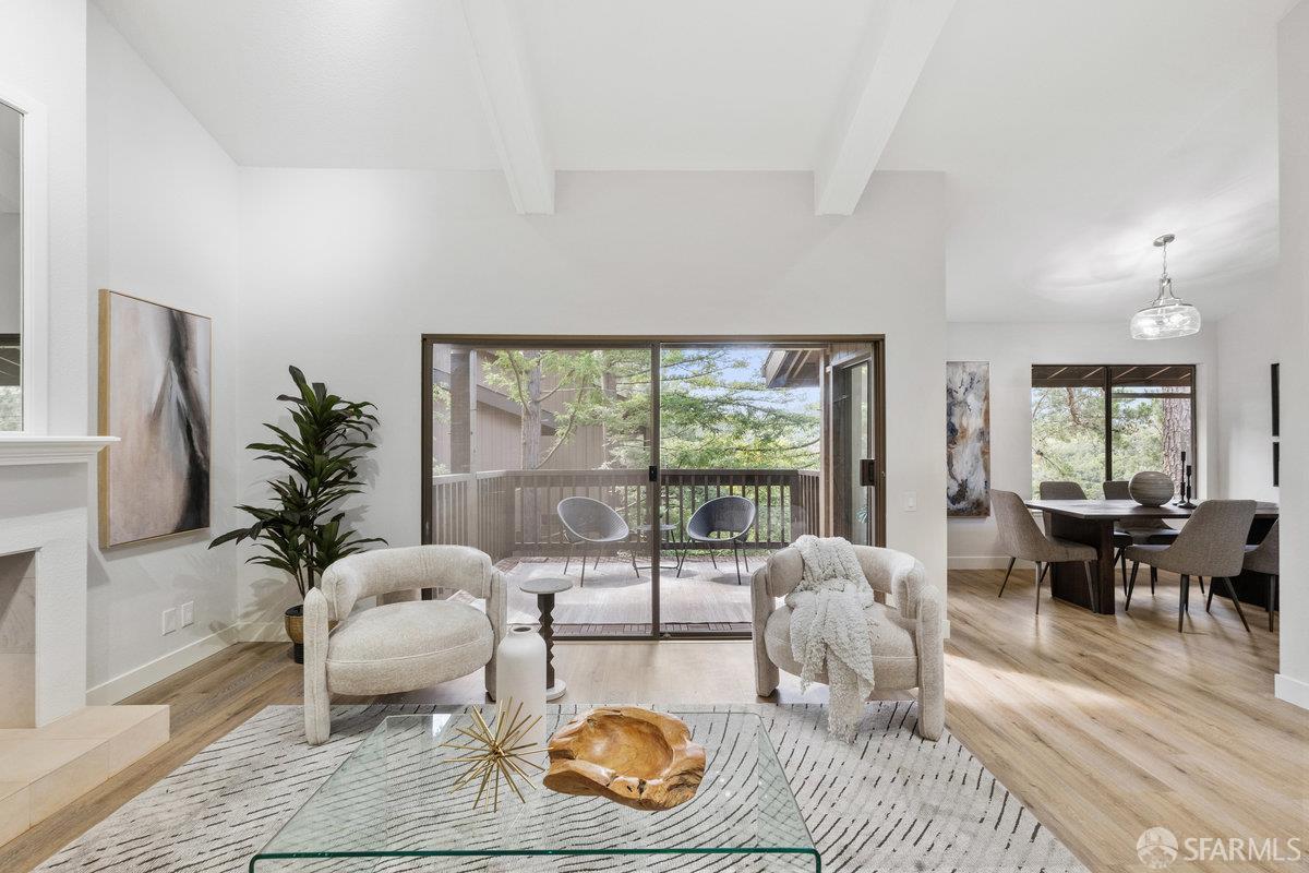 Detail Gallery Image 4 of 54 For 3349 Brittan Ave #12,  San Carlos,  CA 94070 - 3 Beds | 2 Baths