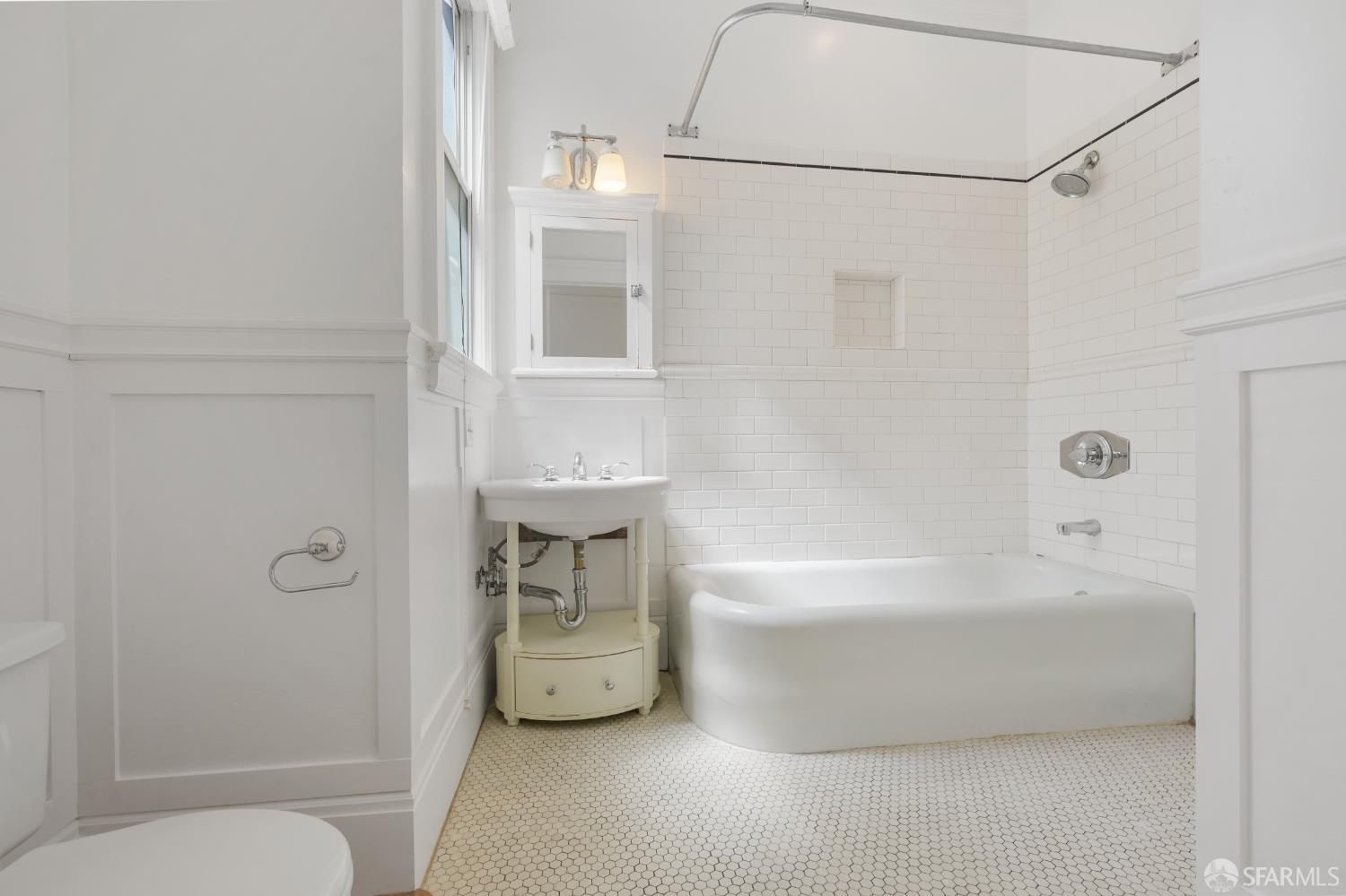 Detail Gallery Image 44 of 67 For 1680 Union St, San Francisco,  CA 94123 - – Beds | – Baths