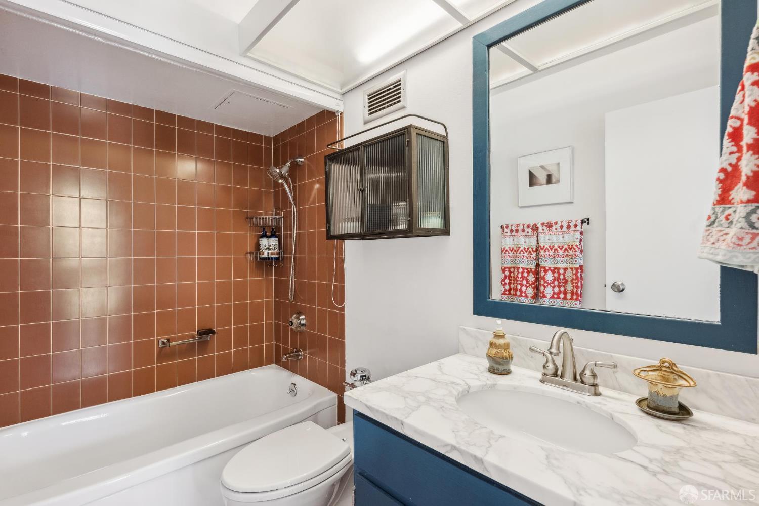Detail Gallery Image 31 of 48 For 66 Cleary Ct #706,  San Francisco,  CA 94109 - 3 Beds | 2 Baths