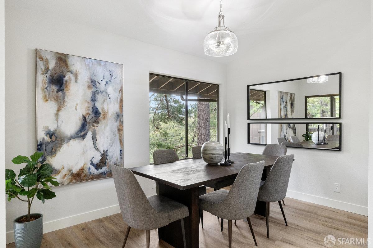 Detail Gallery Image 12 of 54 For 3349 Brittan Ave #12,  San Carlos,  CA 94070 - 3 Beds | 2 Baths