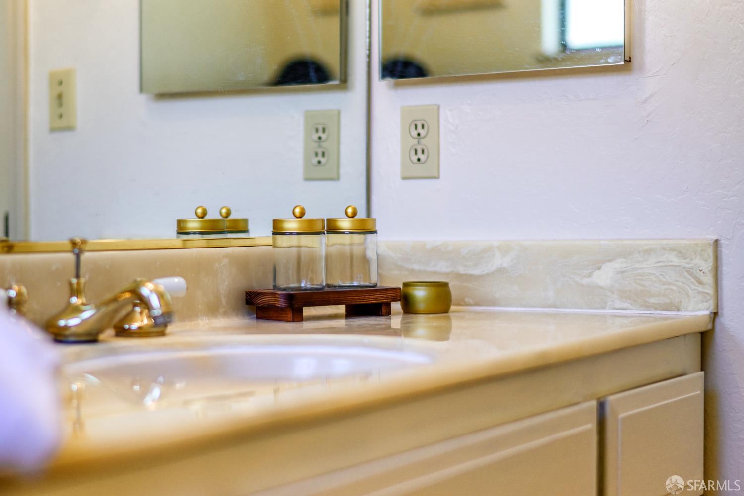 Detail Gallery Image 46 of 64 For 3370 Longview Ct, San Pablo,  CA 94806 - 3 Beds | 2/1 Baths