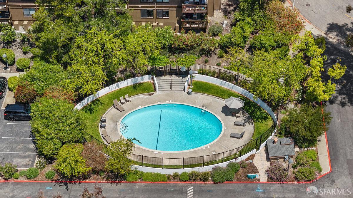 Detail Gallery Image 54 of 54 For 3349 Brittan Ave #12,  San Carlos,  CA 94070 - 3 Beds | 2 Baths