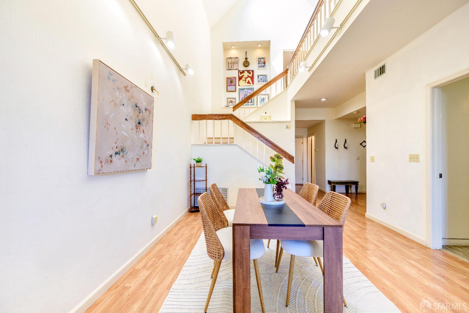 Detail Gallery Image 17 of 64 For 3370 Longview Ct, San Pablo,  CA 94806 - 3 Beds | 2/1 Baths