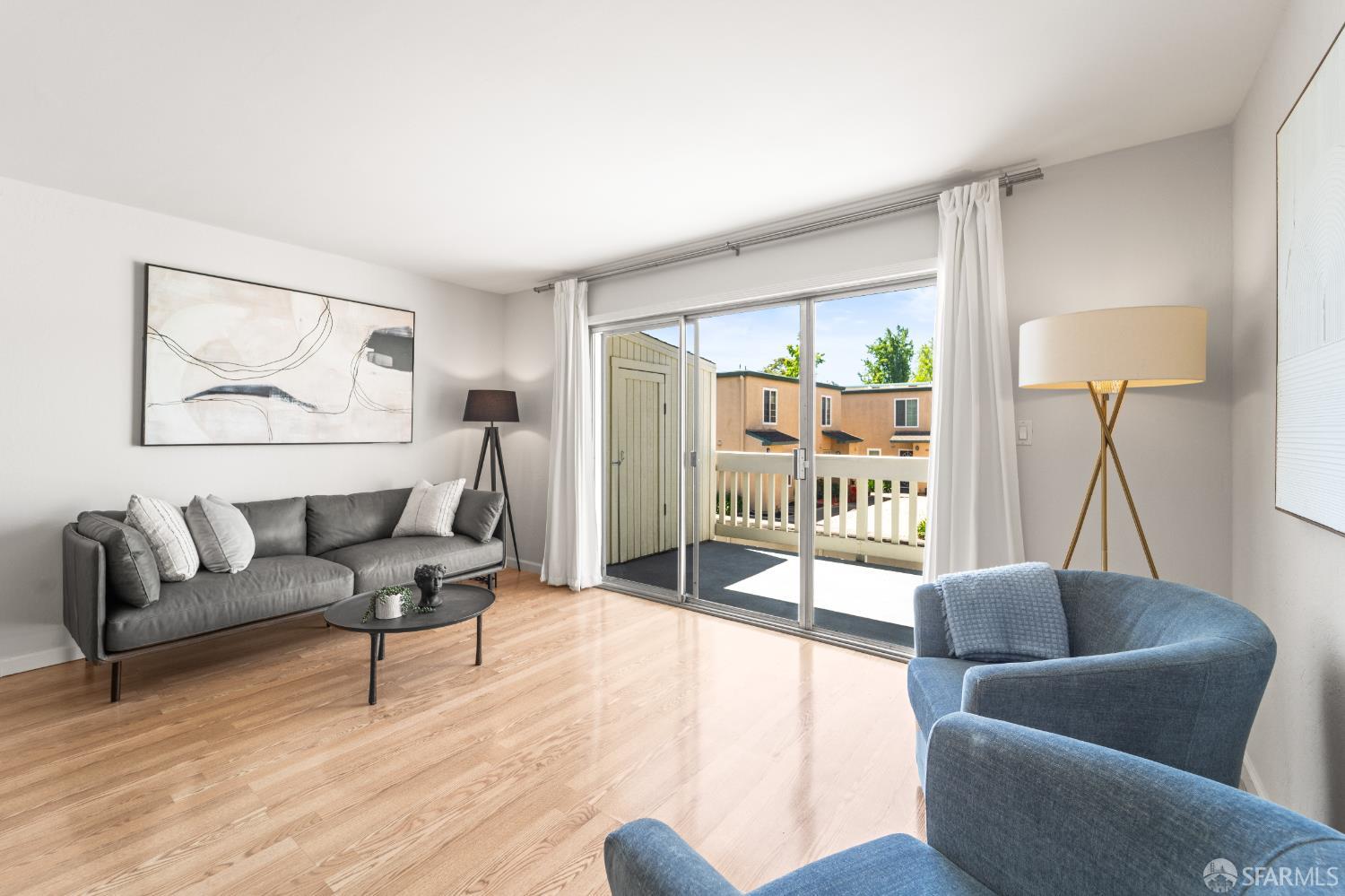 Detail Gallery Image 7 of 53 For 3433 Norton Way #6,  Pleasanton,  CA 94566 - 2 Beds | 1/1 Baths