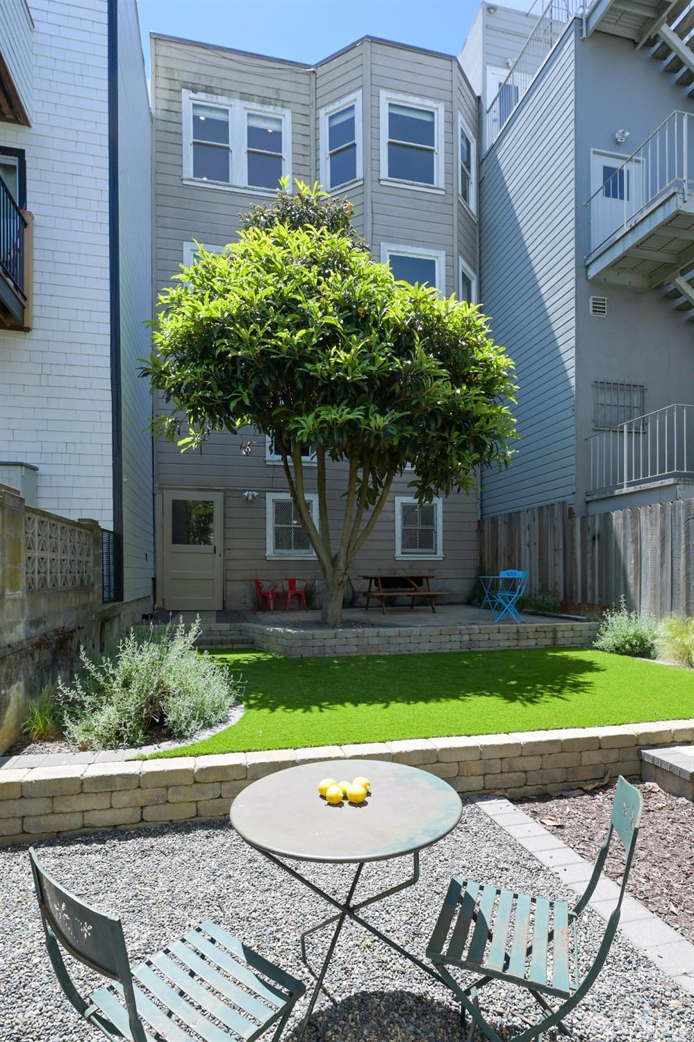 Detail Gallery Image 9 of 67 For 1680 Union St, San Francisco,  CA 94123 - – Beds | – Baths