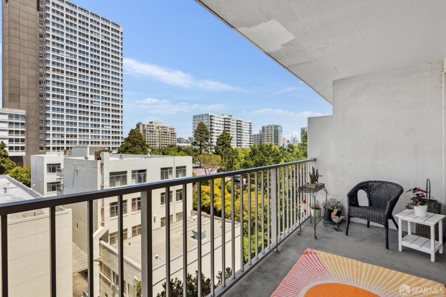 Detail Gallery Image 11 of 48 For 66 Cleary Ct #706,  San Francisco,  CA 94109 - 3 Beds | 2 Baths