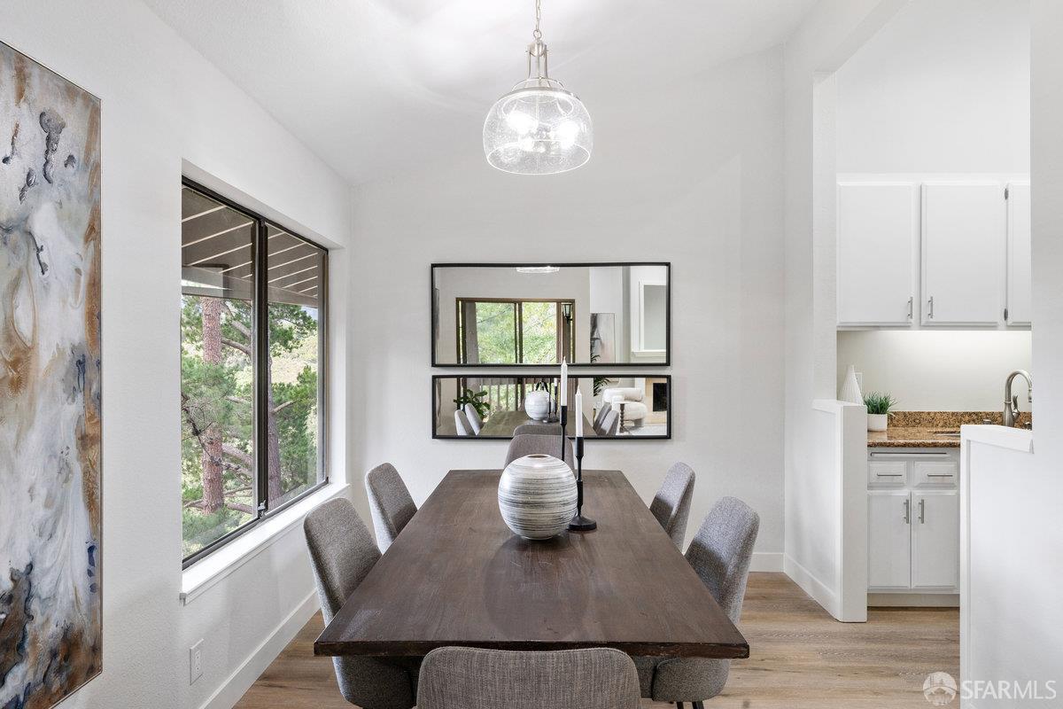 Detail Gallery Image 9 of 54 For 3349 Brittan Ave #12,  San Carlos,  CA 94070 - 3 Beds | 2 Baths