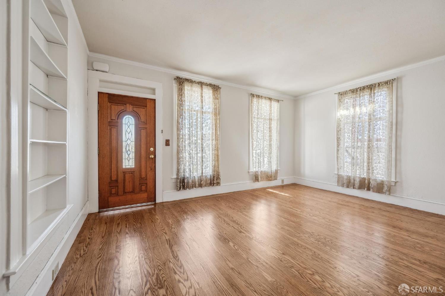 Detail Gallery Image 6 of 12 For 2552 San Jose Ave, San Francisco,  CA 94112 - 2 Beds | 1 Baths