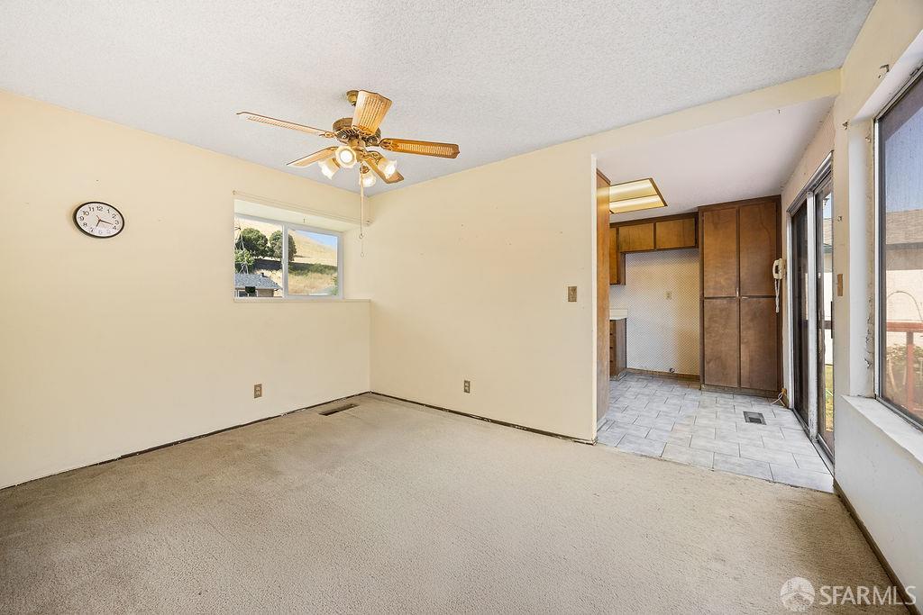 Detail Gallery Image 7 of 34 For 2030 Sarah Dr, Pinole,  CA 94564 - 2 Beds | 2 Baths