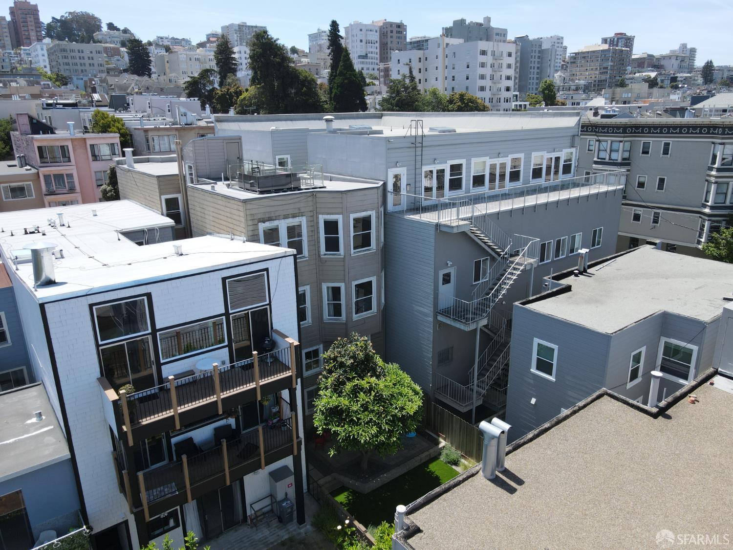 Detail Gallery Image 64 of 67 For 1680 Union St, San Francisco,  CA 94123 - – Beds | – Baths