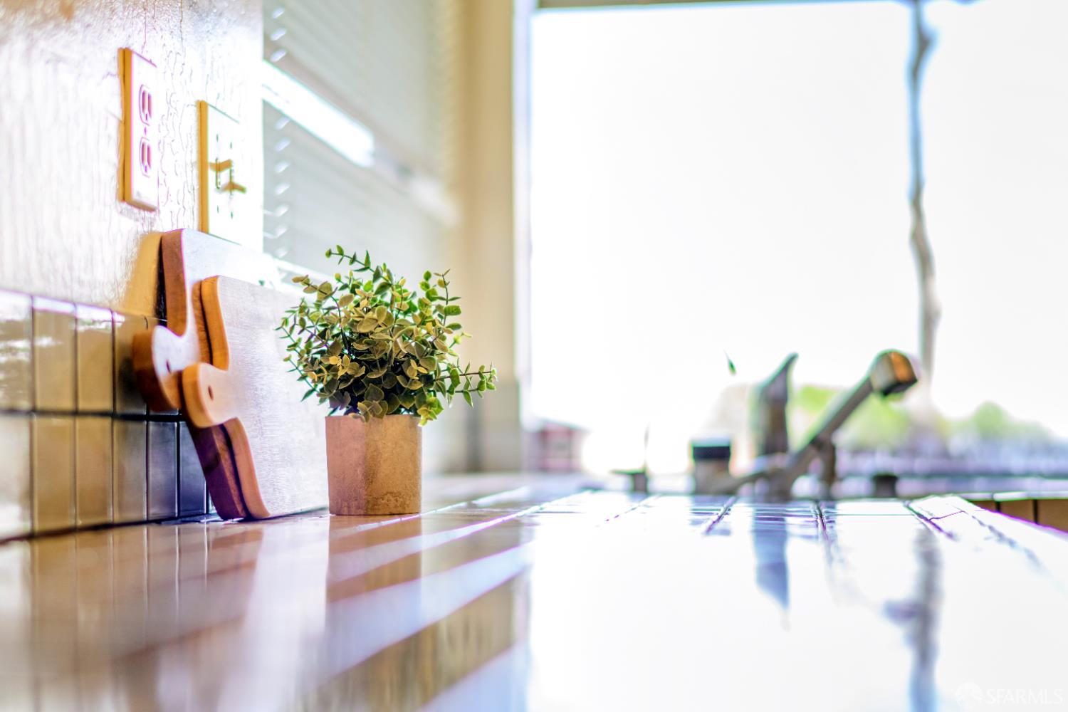 Detail Gallery Image 28 of 64 For 3370 Longview Ct, San Pablo,  CA 94806 - 3 Beds | 2/1 Baths
