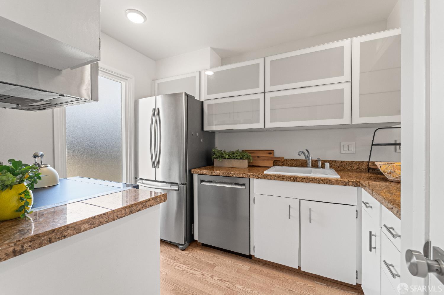 Detail Gallery Image 13 of 53 For 3433 Norton Way #6,  Pleasanton,  CA 94566 - 2 Beds | 1/1 Baths