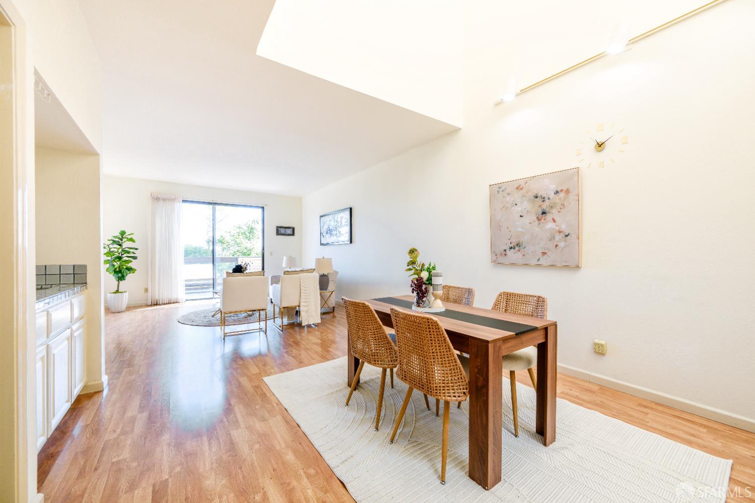 Detail Gallery Image 11 of 64 For 3370 Longview Ct, San Pablo,  CA 94806 - 3 Beds | 2/1 Baths