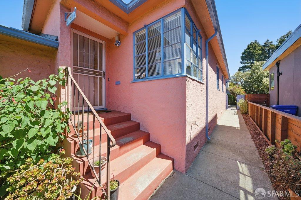 Detail Gallery Image 32 of 34 For 1141 Evelyn Ave, Albany,  CA 94706 - – Beds | – Baths