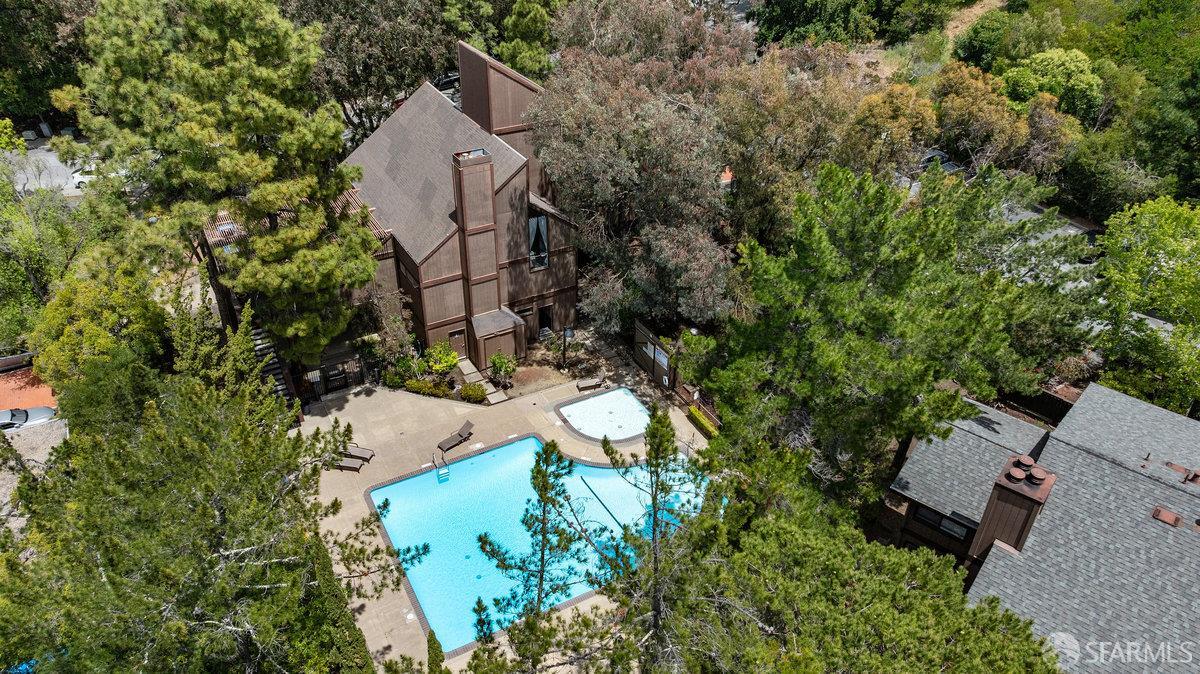 Detail Gallery Image 44 of 54 For 3349 Brittan Ave #12,  San Carlos,  CA 94070 - 3 Beds | 2 Baths
