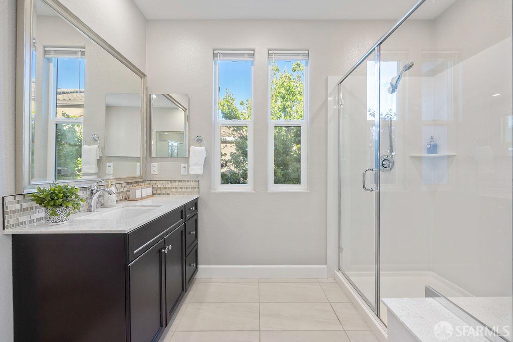 Detail Gallery Image 39 of 55 For 192 Montevina Way, Hayward,  CA 94545 - 5 Beds | 3 Baths
