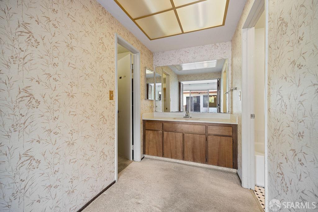Detail Gallery Image 22 of 34 For 2030 Sarah Dr, Pinole,  CA 94564 - 2 Beds | 2 Baths