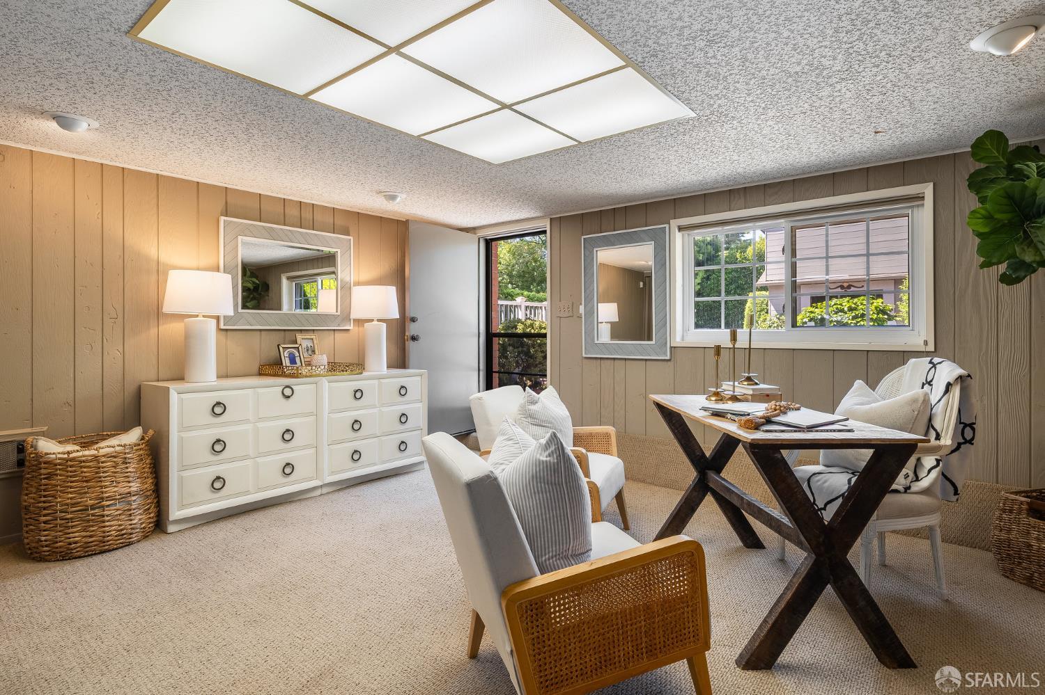 Detail Gallery Image 60 of 73 For 219 Clarendon Rd, Burlingame,  CA 94010 - 3 Beds | 2/1 Baths