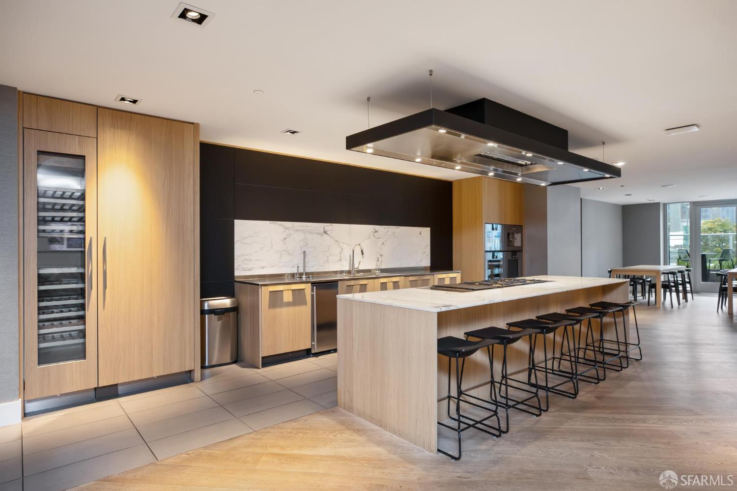 Detail Gallery Image 18 of 35 For 201 Folsom St 7b,  San Francisco,  CA 94105 - 2 Beds | 2 Baths