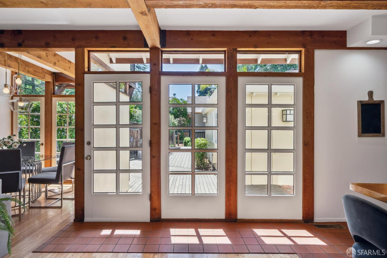 Detail Gallery Image 16 of 72 For 753 La Para Ave, Palo Alto,  CA 94306 - 4 Beds | 3 Baths