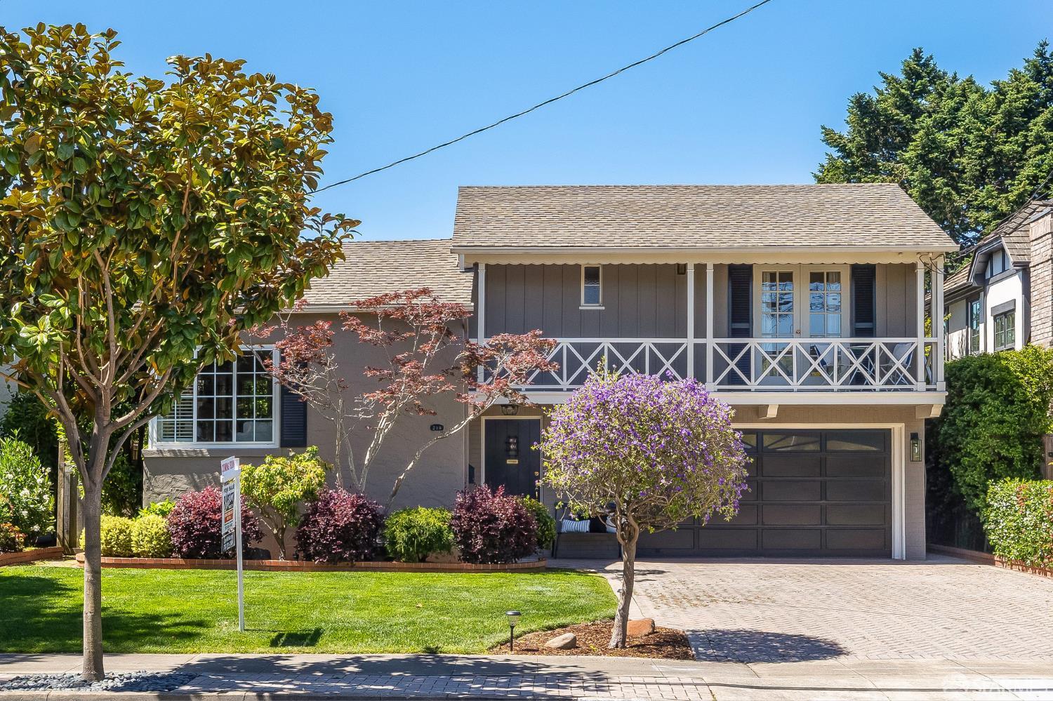 Detail Gallery Image 1 of 73 For 219 Clarendon Rd, Burlingame,  CA 94010 - 3 Beds | 2/1 Baths