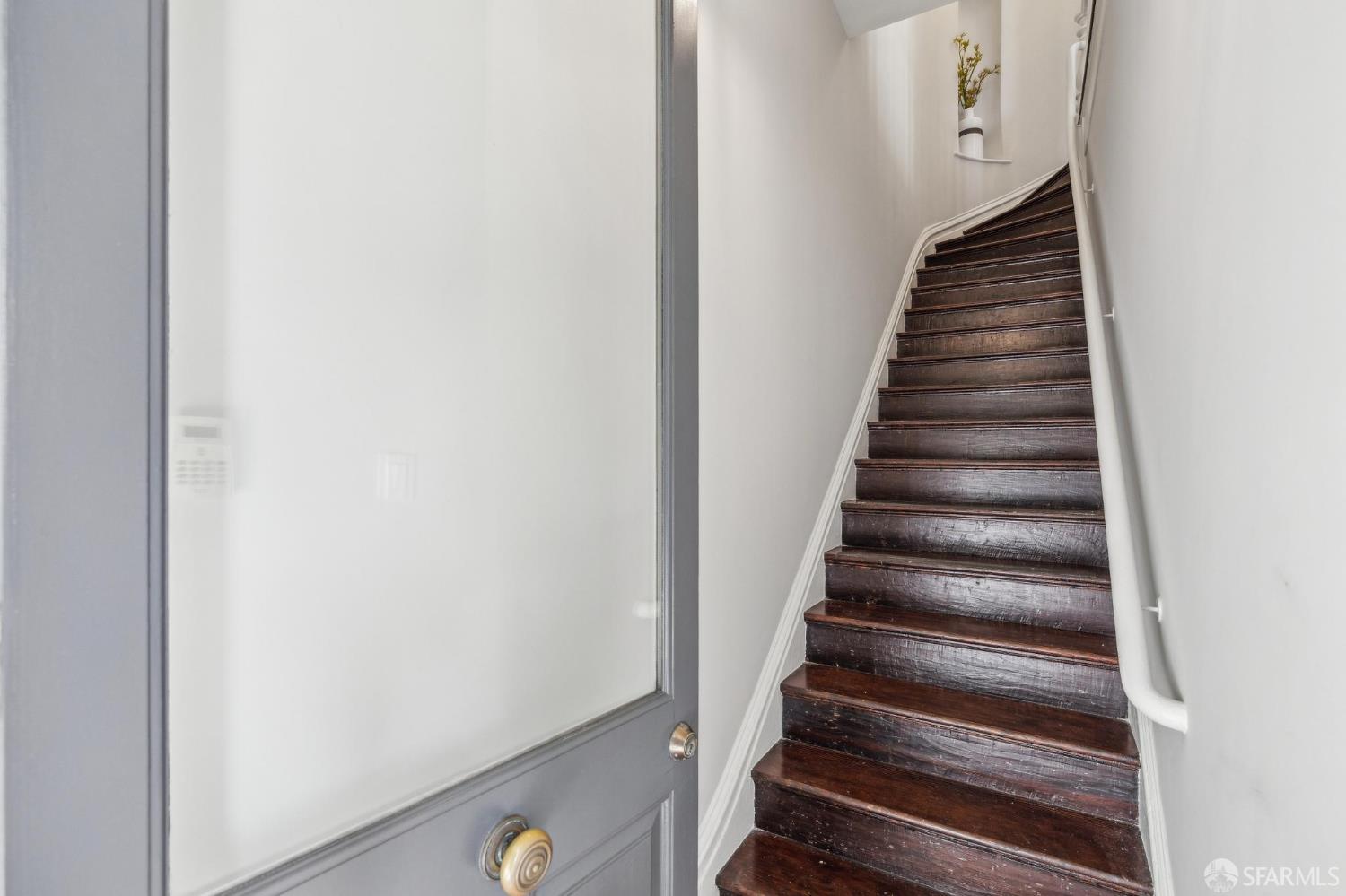 Detail Gallery Image 4 of 40 For 436 Page St, San Francisco,  CA 94102 - 2 Beds | 1 Baths