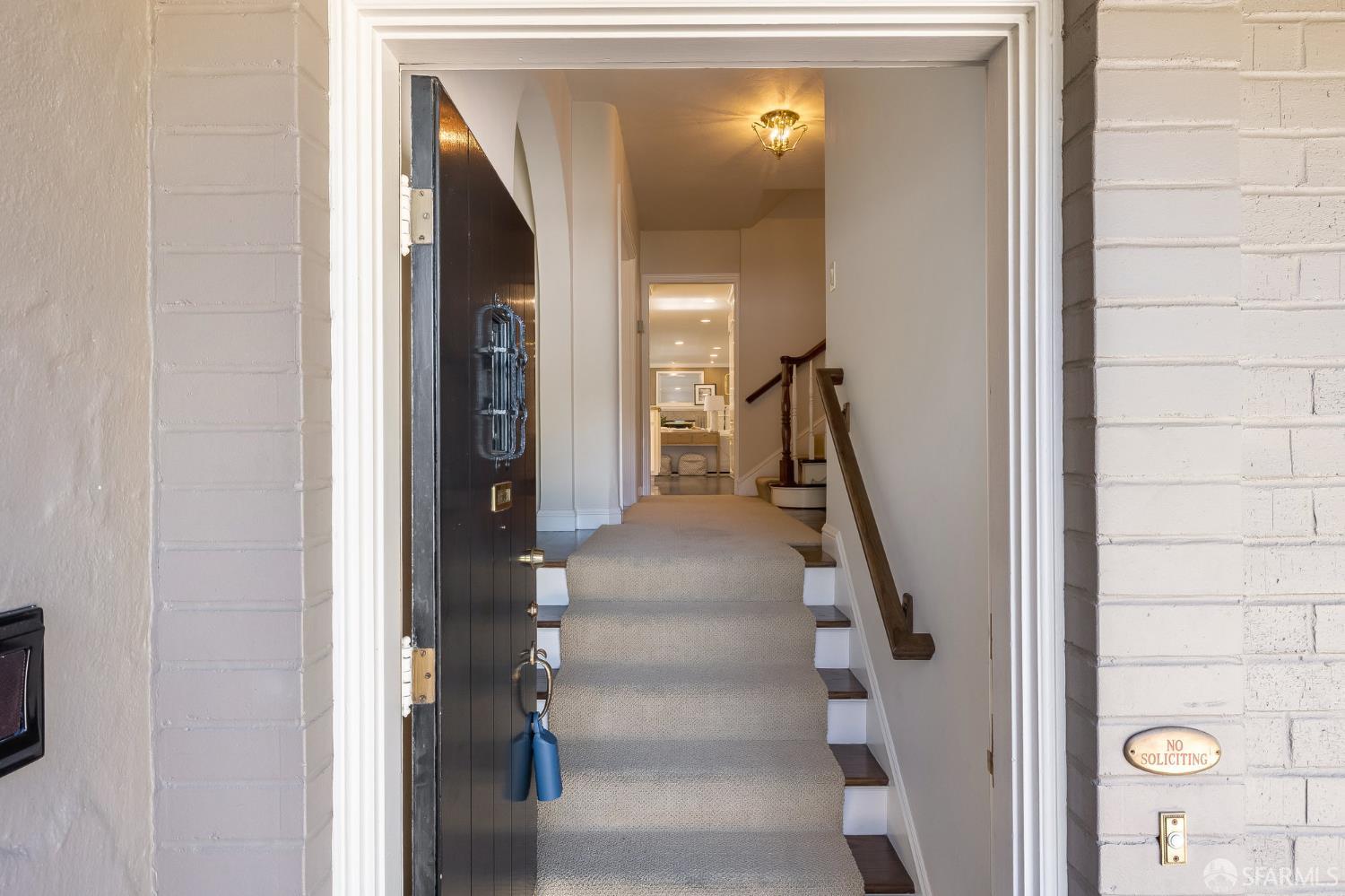 Detail Gallery Image 8 of 73 For 219 Clarendon Rd, Burlingame,  CA 94010 - 3 Beds | 2/1 Baths