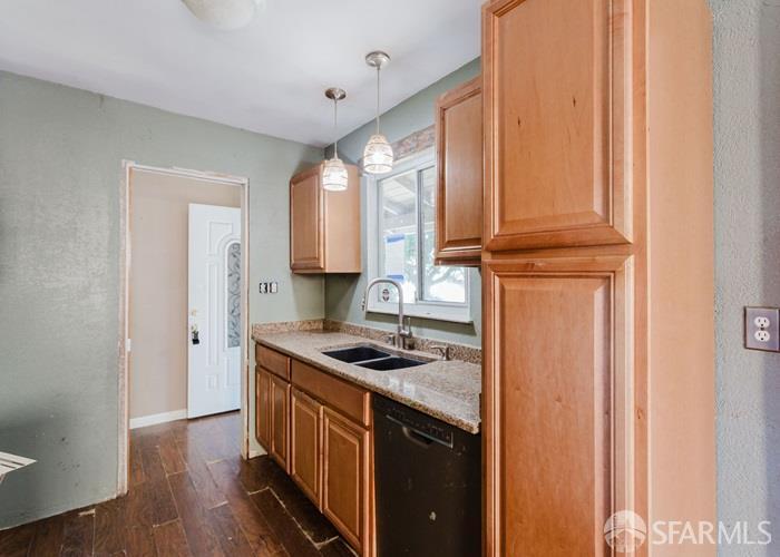 Detail Gallery Image 7 of 21 For 615 Wernmark Dr, Red Bluff,  CA 96080 - 3 Beds | 1/1 Baths