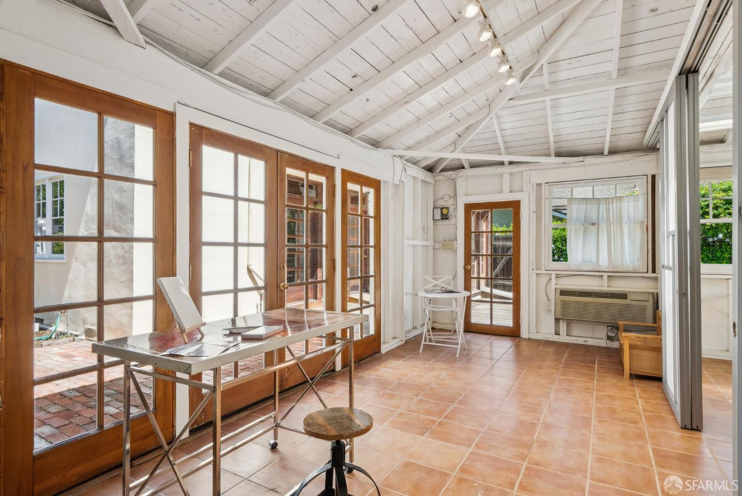 Detail Gallery Image 57 of 72 For 753 La Para Ave, Palo Alto,  CA 94306 - 4 Beds | 3 Baths